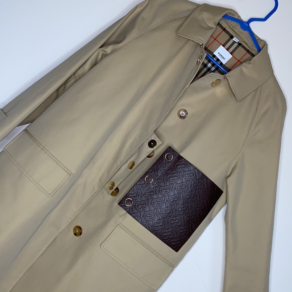 Authentic Burberry trench coat - Picture 5 of 14